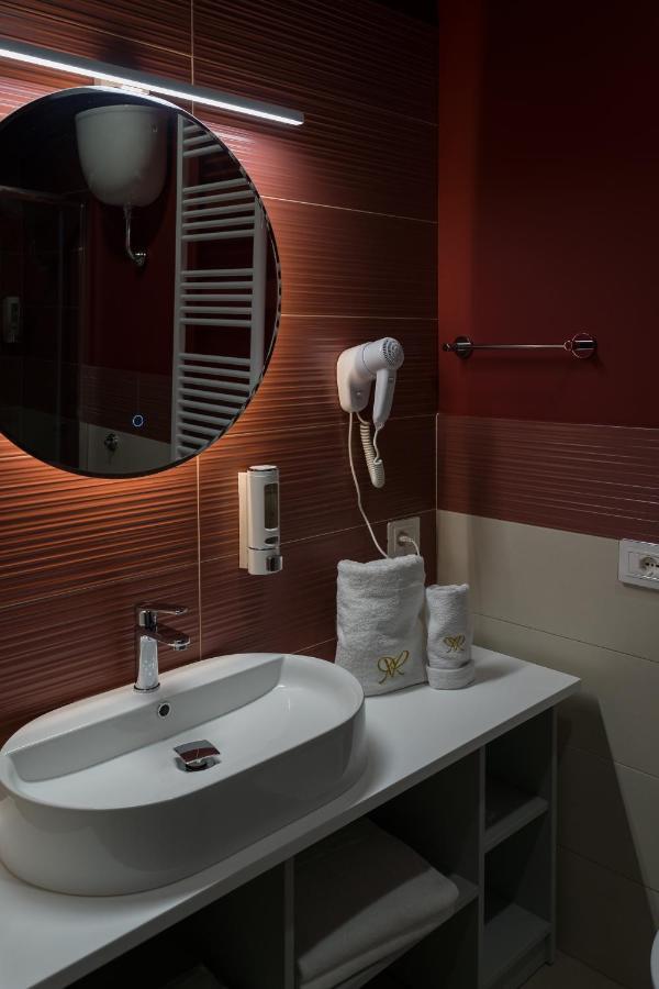 Rosy'S Rooms Patrica ภายนอก รูปภาพ
